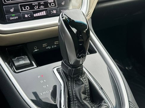 Used 2021 Subaru Outback Limited w/ Popular Package #2 image 22