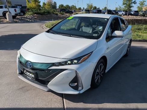 Used 2018 Toyota Prius Prime Advanced w/ Protection Package FWD image 3