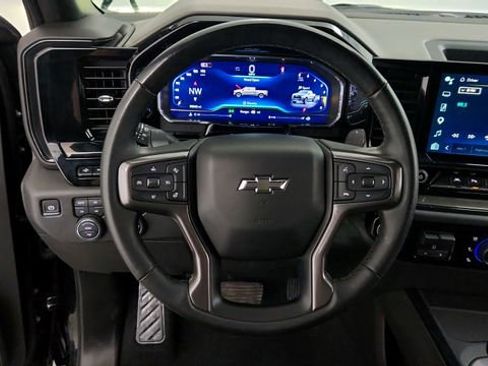Used 2025 Chevrolet Silverado 1500 ZR2 w/ Technology Package image 14