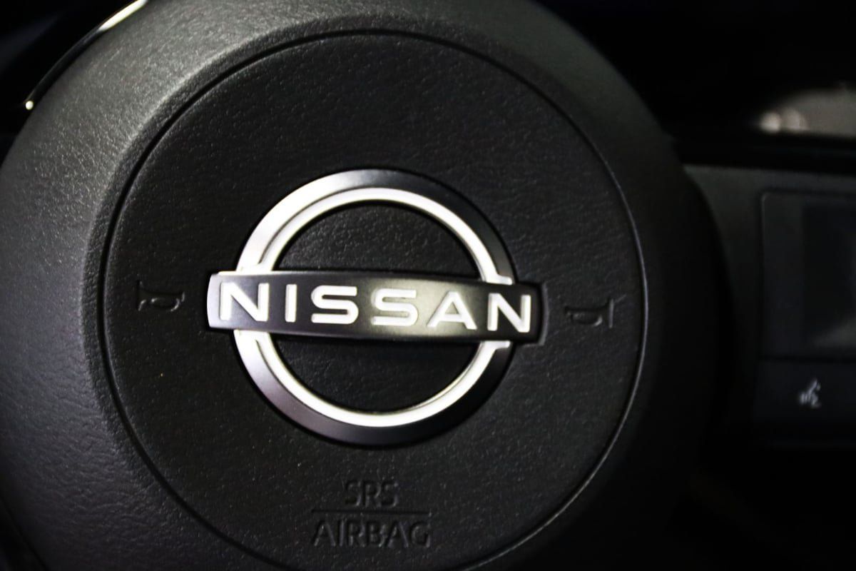 Used 2022 Nissan Pathfinder Platinum AWD/4WD image 15