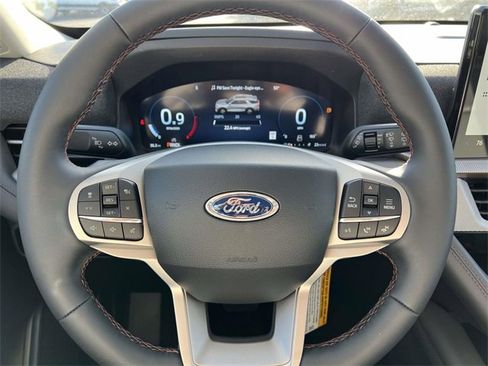 New 2025 Ford Explorer Active w/ Active Comfort Package image 16
