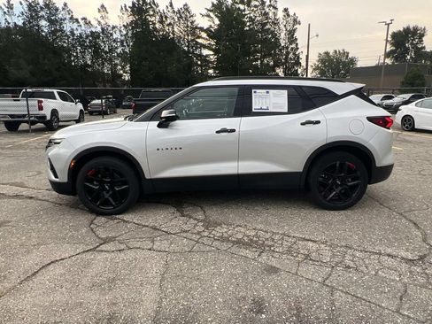 Used 2020 Chevrolet Blazer LT w/ Redline Edition FWD image 2