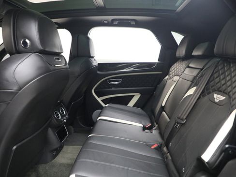Certified 2022 Bentley Bentayga Speed image 19