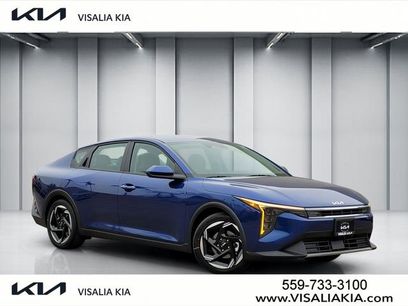 New 2025 Kia K4 EX