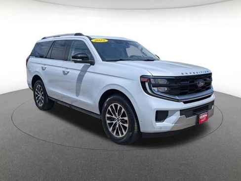Certified 2025 Ford Expedition Platinum AWD/4WD image 1