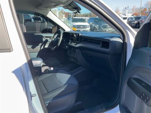 Certified 2023 Ford Maverick XL image 9