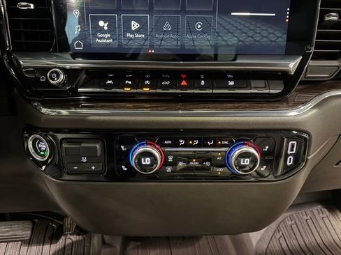 Certified 2024 GMC Sierra 1500 SLE w/ Preferred Package image 22