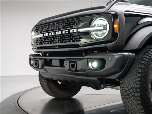 Used 2023 Ford Bronco Wildtrak image 10