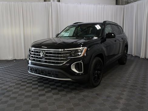 New 2026 Volkswagen Atlas SE image 29