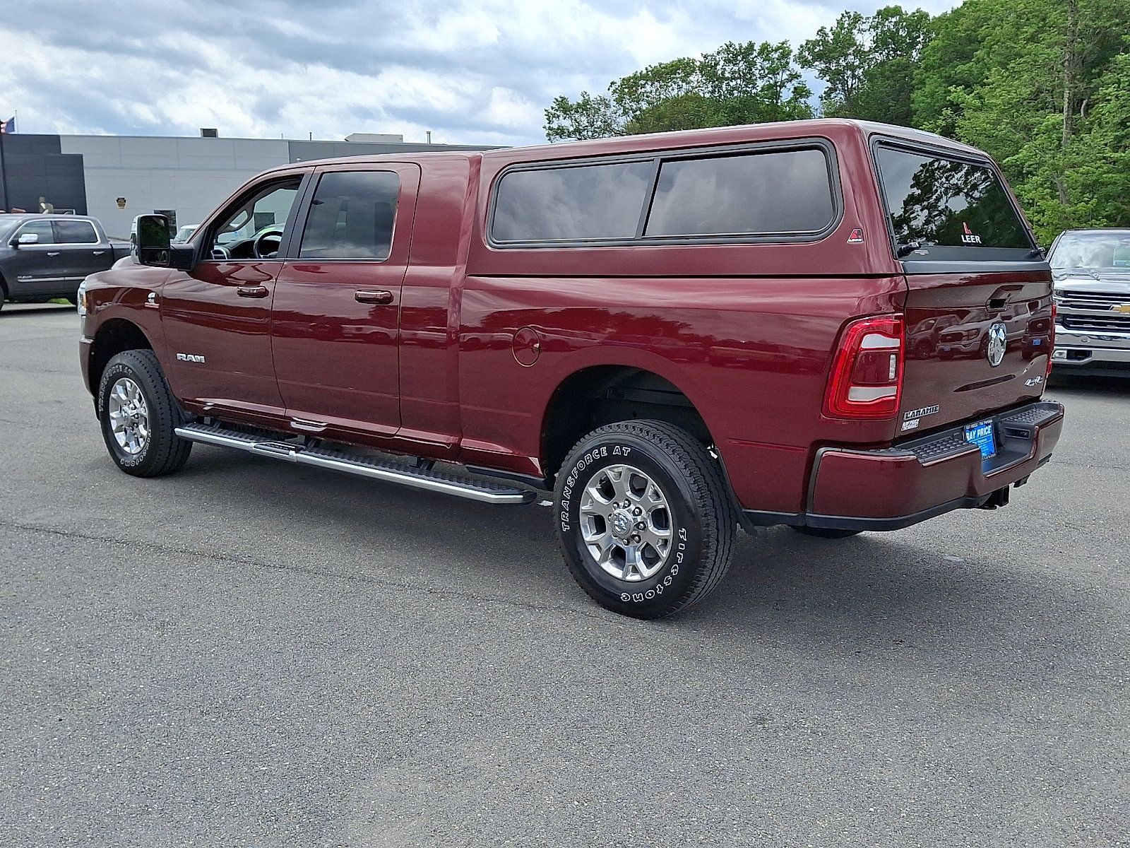 Used 2024 RAM 3500 Laramie AWD/4WD image 4