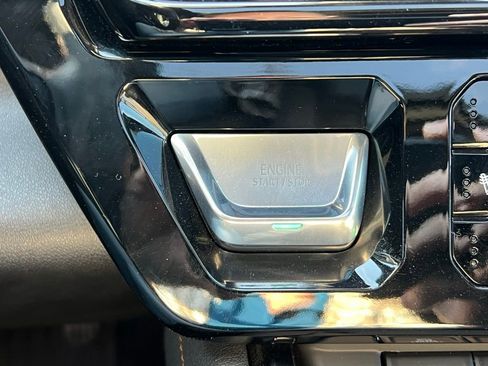 Used 2025 GMC Sierra 3500 AT4 w/ AT4 Premium Plus Package image 34