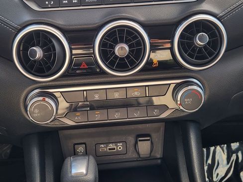 Used 2024 Nissan Sentra SV image 20