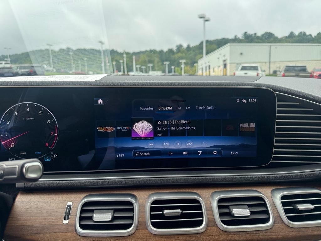 Used 2024 Mercedes-Benz GLE 450 4MATIC image 17