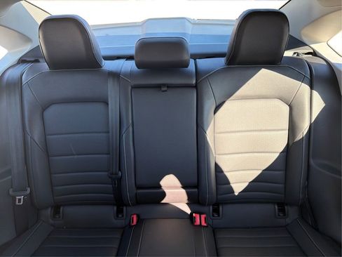 Used 2024 Volkswagen Jetta SE image 14