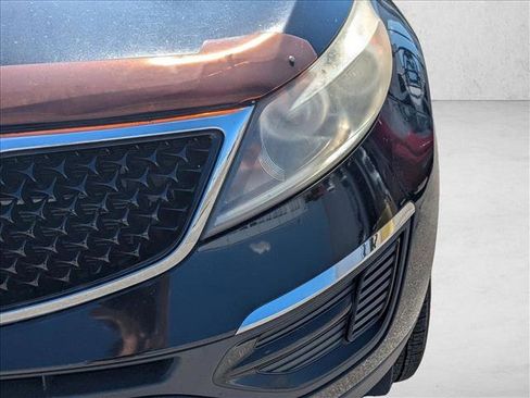 Used 2015 Kia Sportage LX image 9