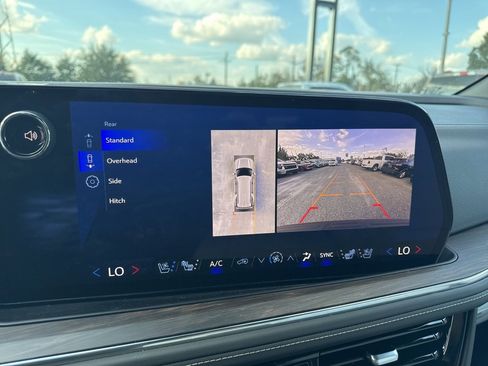 Used 2025 Chevrolet Tahoe Premier w/ Sun And Tow Package image 21