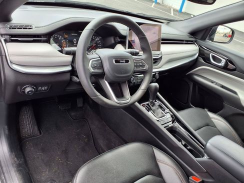 Used 2024 Jeep Compass Limited AWD/4WD image 18