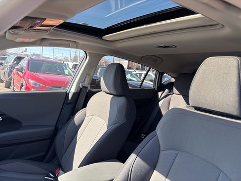 Used 2026 Subaru Crosstrek 2.0i Premium image 5