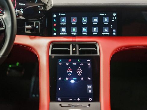 Used 2025 Porsche Taycan 4S image 15