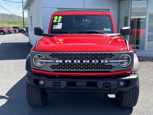 Used 2023 Ford Bronco Badlands w/ Sasquatch Package AWD/4WD image 8