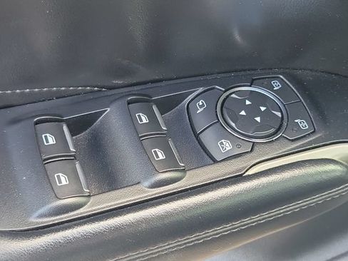 Used 2017 Lincoln MKC Reserve w/ Lincoln MKC Climate Package AWD/4WD image 25