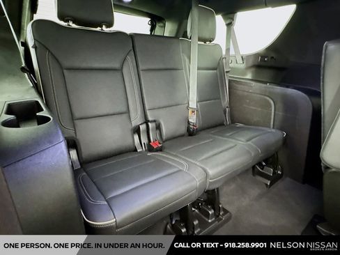 Used 2021 GMC Yukon XL SLT w/ SLT Luxury Plus Package AWD/4WD image 30
