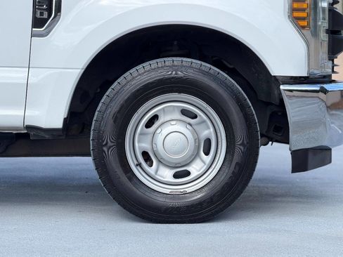 Used 2018 Ford F250 XL w/ Power Equipment Group image 28