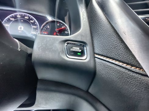 Used 2023 GMC Acadia AT4 w/ Technology Package AWD/4WD image 16