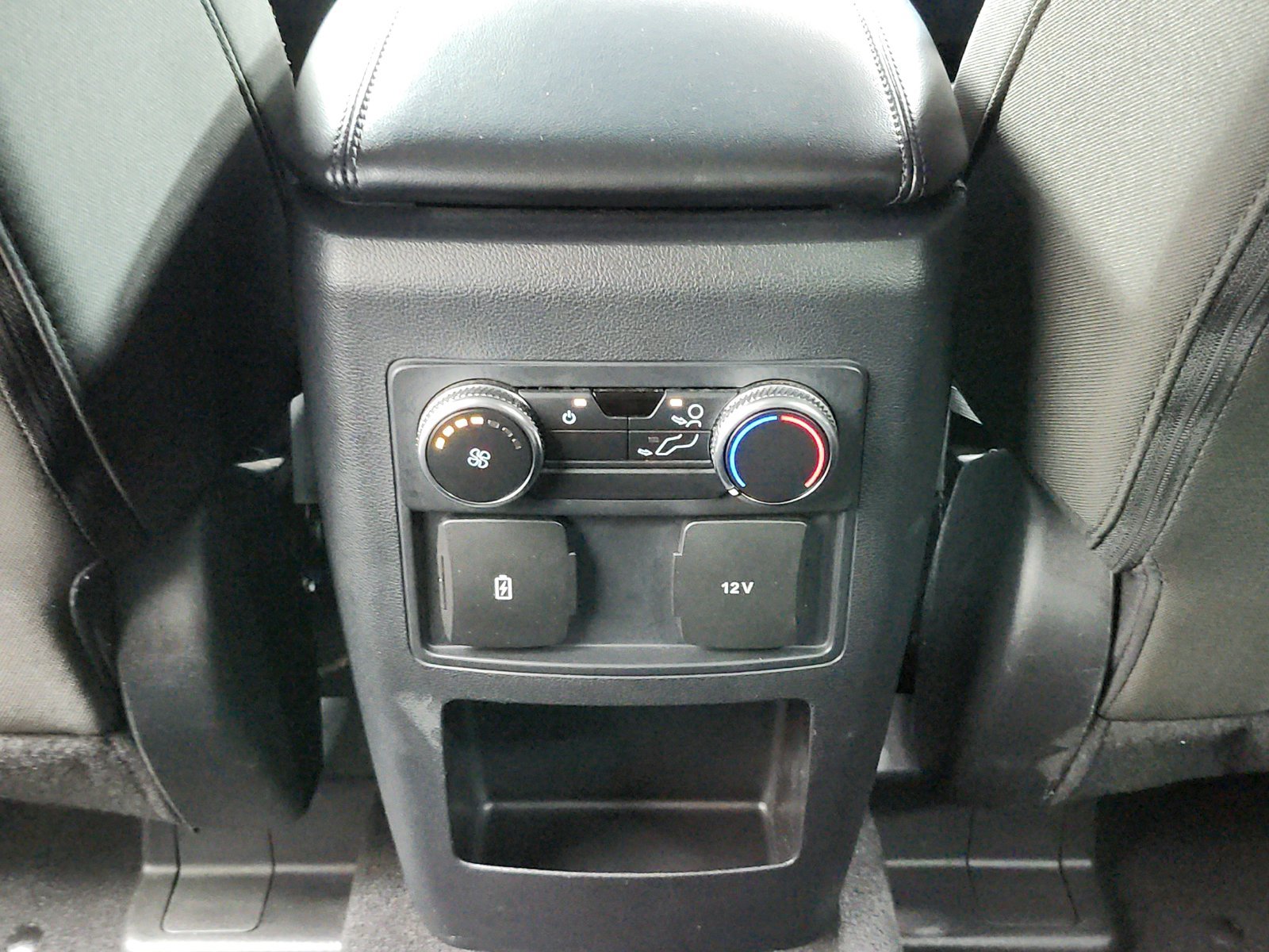 Used 2021 Ford Explorer XLT RWD image 35