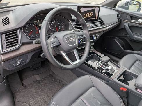 Certified 2023 Audi Q5 2.0T Premium w/ Convenience Package image 11