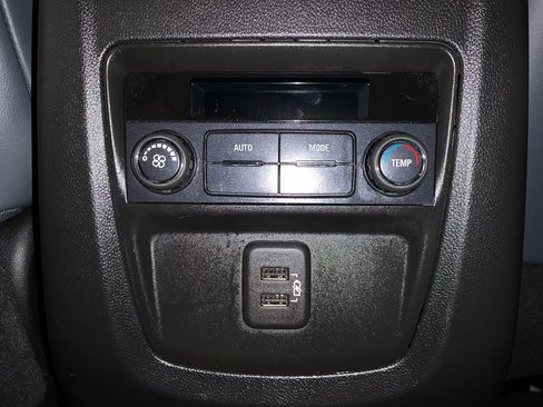 Used 2024 Buick Enclave Essence w/ Experience Buick Package image 16