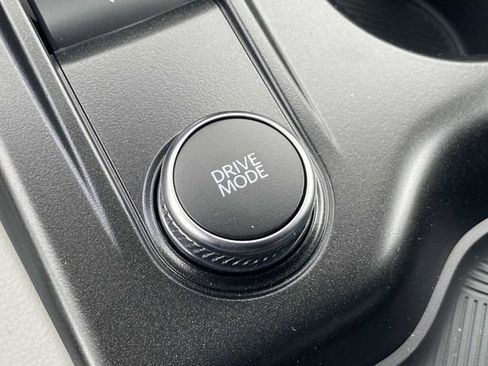 New 2026 Ford Explorer Active w/ Active Comfort Package image 19