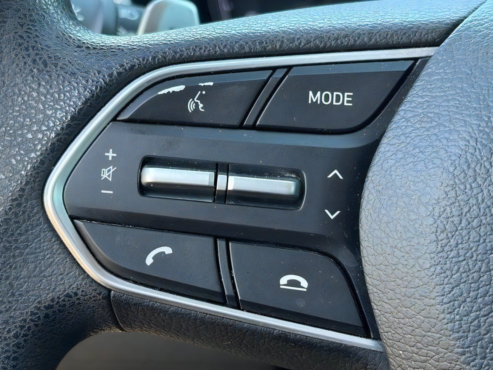 Used 2022 Hyundai Santa Fe SEL FWD image 20