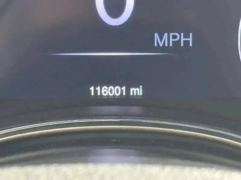 Used 2015 Jeep Grand Cherokee Laredo w/ Quick Order Package 23E AWD/4WD image 40