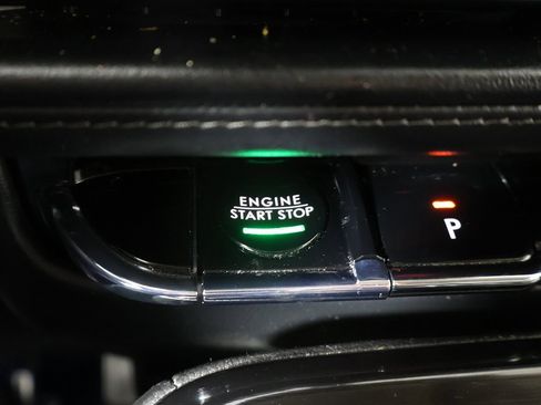 Used 2022 Lincoln Nautilus Reserve image 48