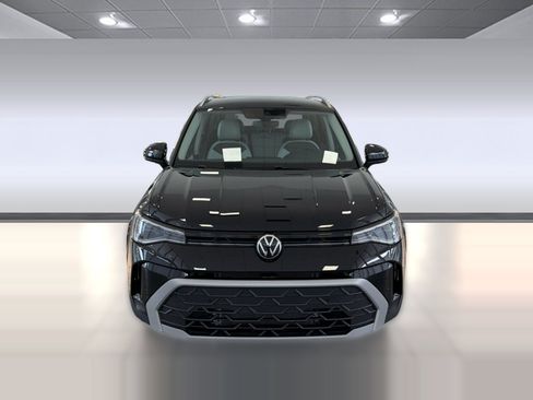 New 2026 Volkswagen Taos SE FWD image 6