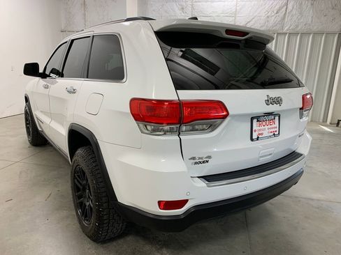 Used 2017 Jeep Grand Cherokee Limited AWD/4WD image 5