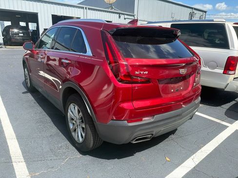 Used 2019 Cadillac XT4 Luxury FWD image 3