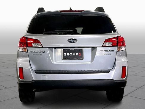 Used 2013 Subaru Outback 2.5i Limited w/ Moonroof Pkg image 4