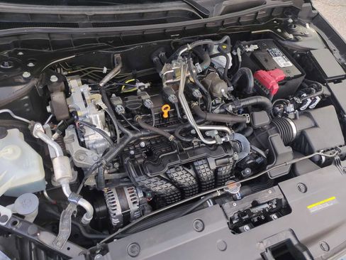 Used 2023 Nissan Altima 2.5 SL AWD/4WD image 31