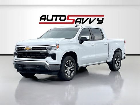 Used 2025 Chevrolet Silverado 1500 LT image 3