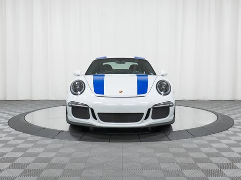 Used 2016 Porsche 911 R RWD image 10