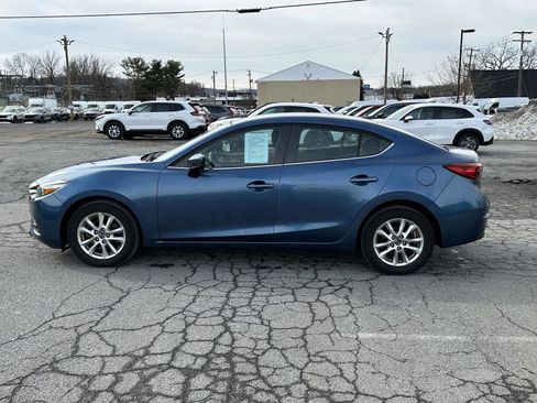 Used 2017 MAZDA MAZDA3 Sport w/ Preferred Equipment Package image 5