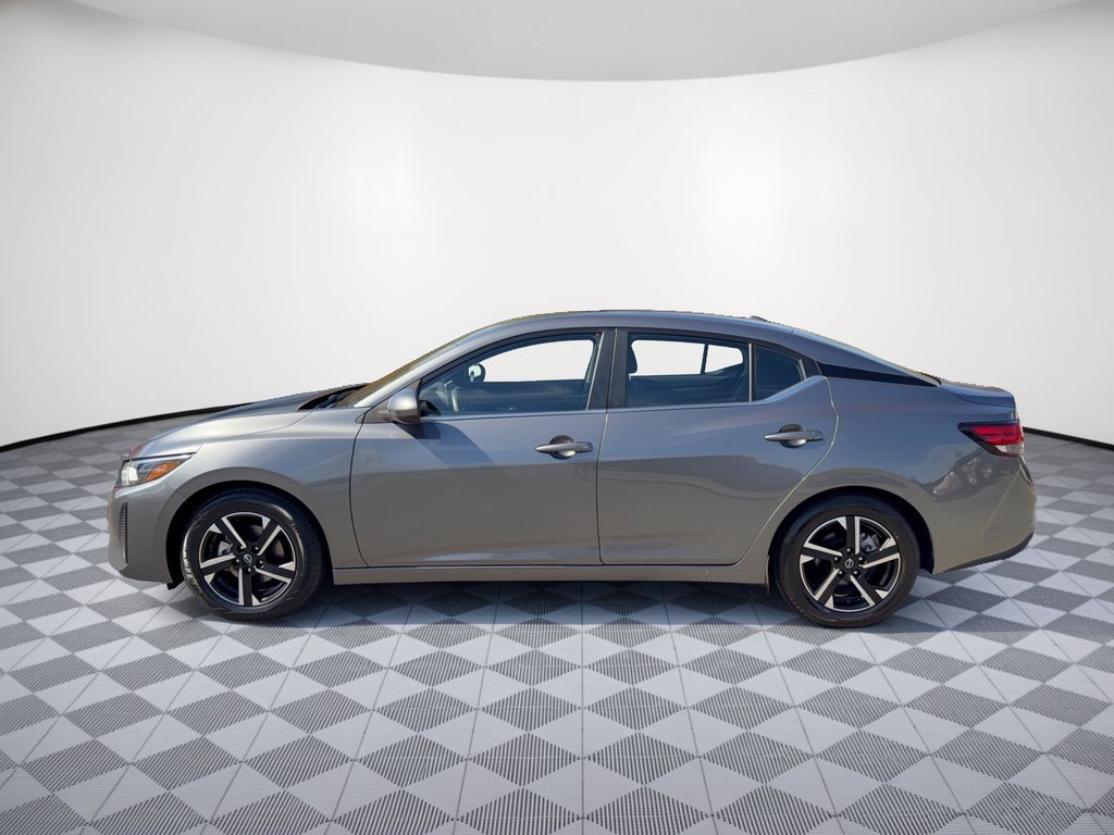 Used 2025 Nissan Sentra SV FWD image 2