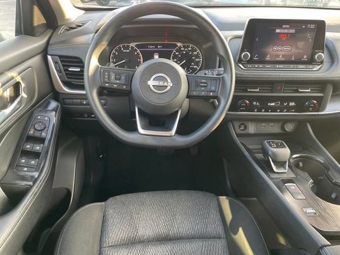 Used 2024 Nissan Rogue SV FWD image 21