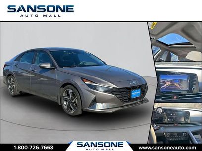 Certified 2022 Hyundai Elantra SEL w/ Convenience + Premium Package