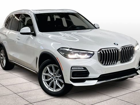 Used 2021 BMW X5 xDrive40i w/ Premium Package image 2
