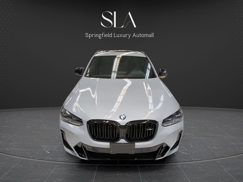 Used 2024 BMW X4 xDrive30i w/ Premium Enhanced Package AWD/4WD image 3
