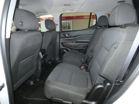 Used 2023 GMC Acadia SLE w/ Driver Convenience Package image 22