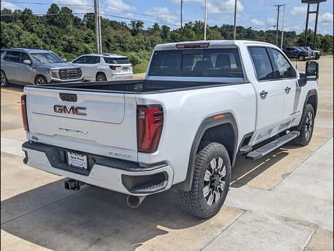New 2026 GMC Sierra 2500 Denali AWD/4WD image 7